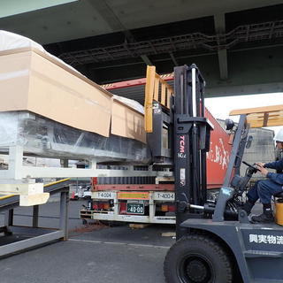 コンテナの空間を活用！！