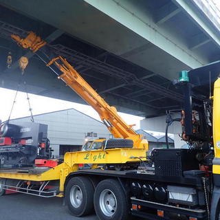 工作機械の搬入