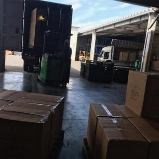 ☆彡商業事業部☆彡　今日もありがとうございます。コンテナ入庫。