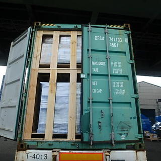 木箱のバンニング☆彡  家具の輸出‼