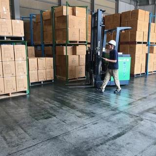 ☆彡商業事業部☆彡　　ジュニアシューズ　コンテナ入庫