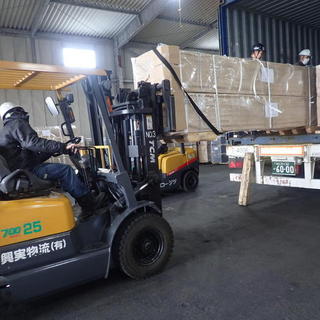 大型移動式ラックの輸出梱包☆彡 工業包装技能士‼