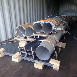 長尺貨物のバンニング☆彡 安全作業‼