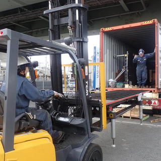 工作機械バンニング☆彡 40fHCコンテナ‼