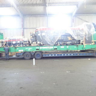 工作機械バンニング☆彡  フラットコンテナ‼