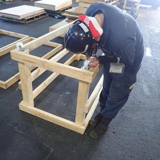 流通加工作業台☆彡  モンゴル実習生‼